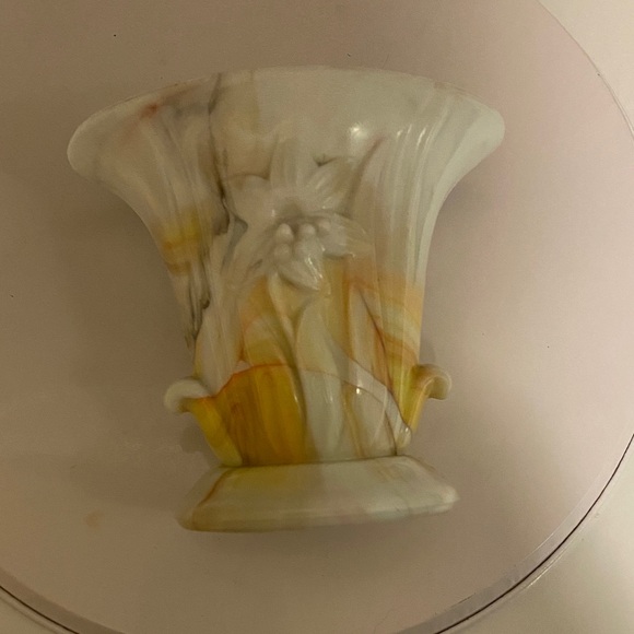 Akro Agate Slag Glass Orange White Cream Flower Vase Embossed Daffodil - Picture 1 of 4